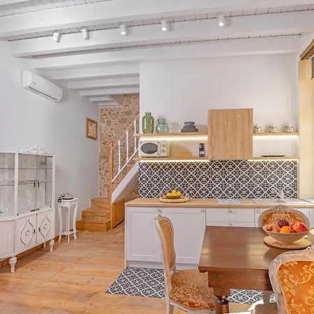 Apartament Sala Historical Luxury Rhodes City