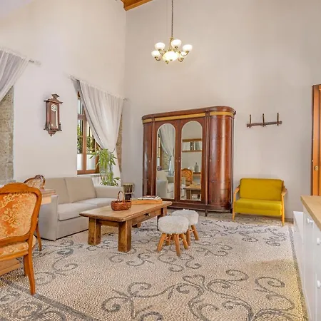 Apartament Sala Historical Luxury Rhodes City