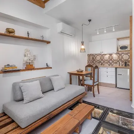Sala Historical Luxury Apartament Rhodes City