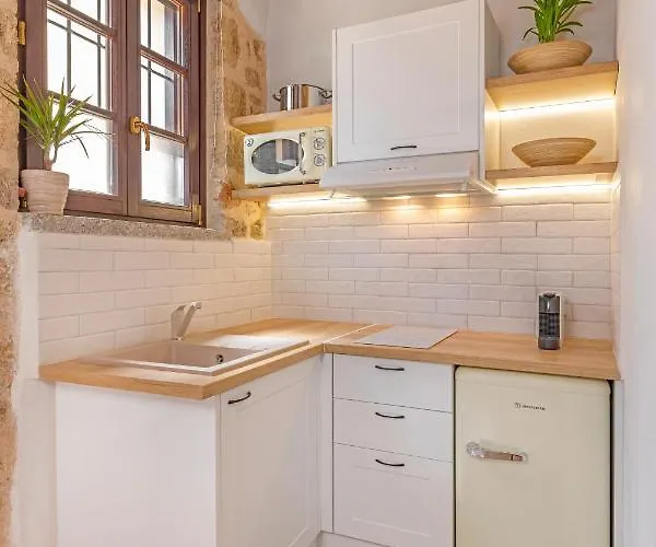 Sala Historical Luxury * Rhodes City